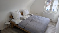 Schlafzimmer 01 - Ferienwohnung in Haiterbach bei Nagold – Charmante Unterkunft für bis zu 4 Personen | Familie Stehle